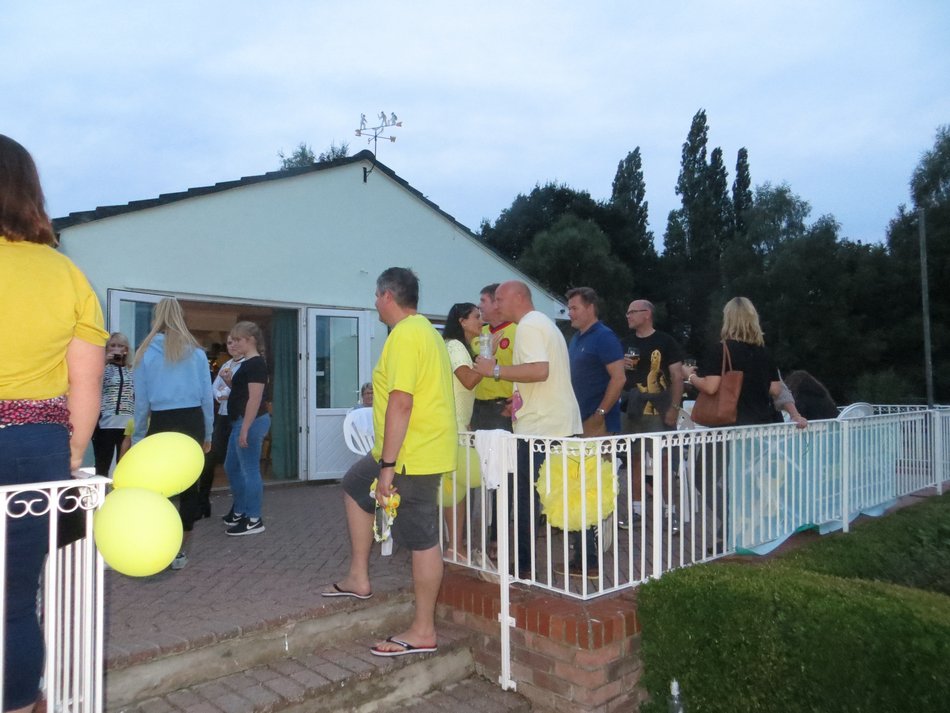 yellow_party_essex_air_ambulance_feering_2016-09-24 18-54-02